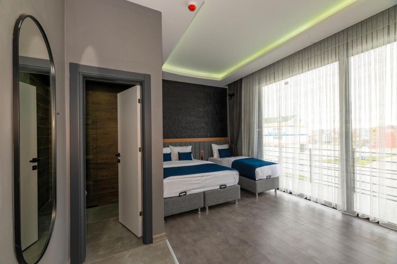 Melanj Airport Hotel Arnavutkoy Екстериор снимка