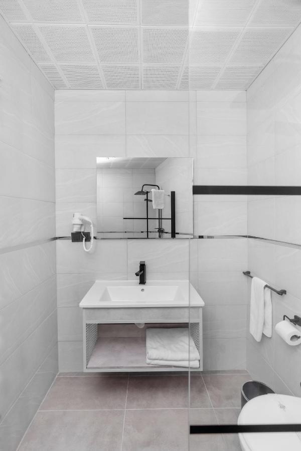 Melanj Airport Hotel Arnavutkoy Екстериор снимка
